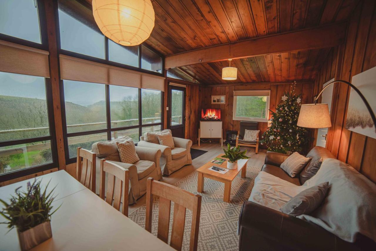 ברואד הייבן Timber Hill Self Catering Cedar Lodges מראה חיצוני תמונה