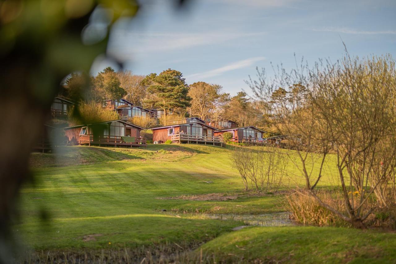 ברואד הייבן Timber Hill Self Catering Cedar Lodges מראה חיצוני תמונה
