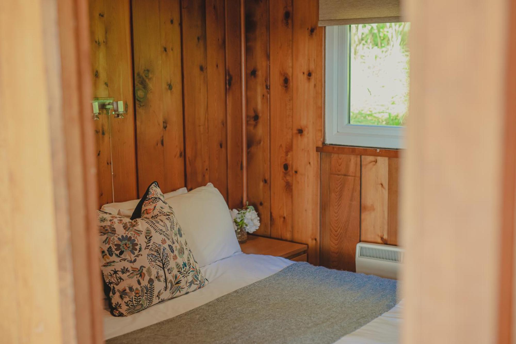 ברואד הייבן Timber Hill Self Catering Cedar Lodges מראה חיצוני תמונה