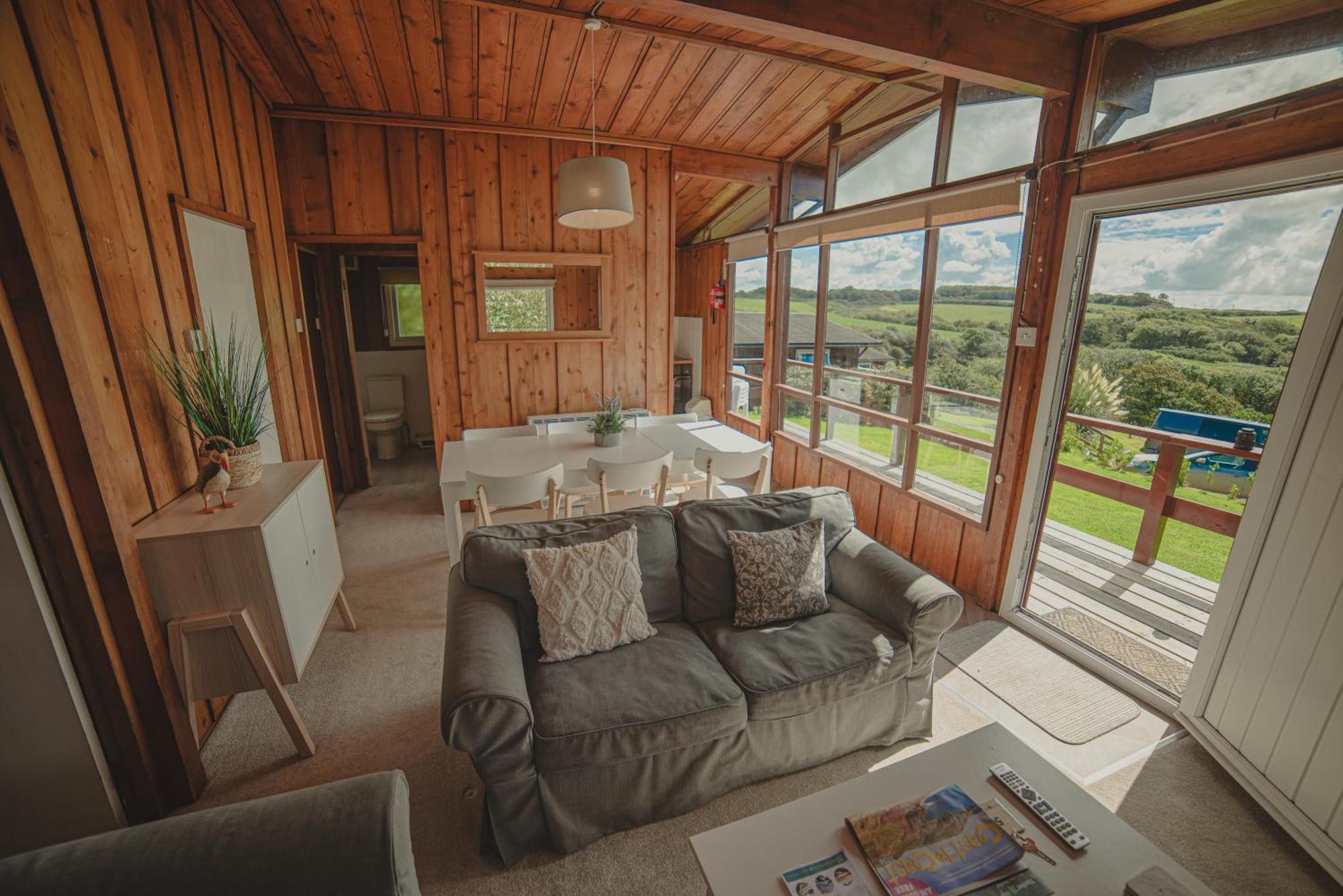 ברואד הייבן Timber Hill Self Catering Cedar Lodges מראה חיצוני תמונה