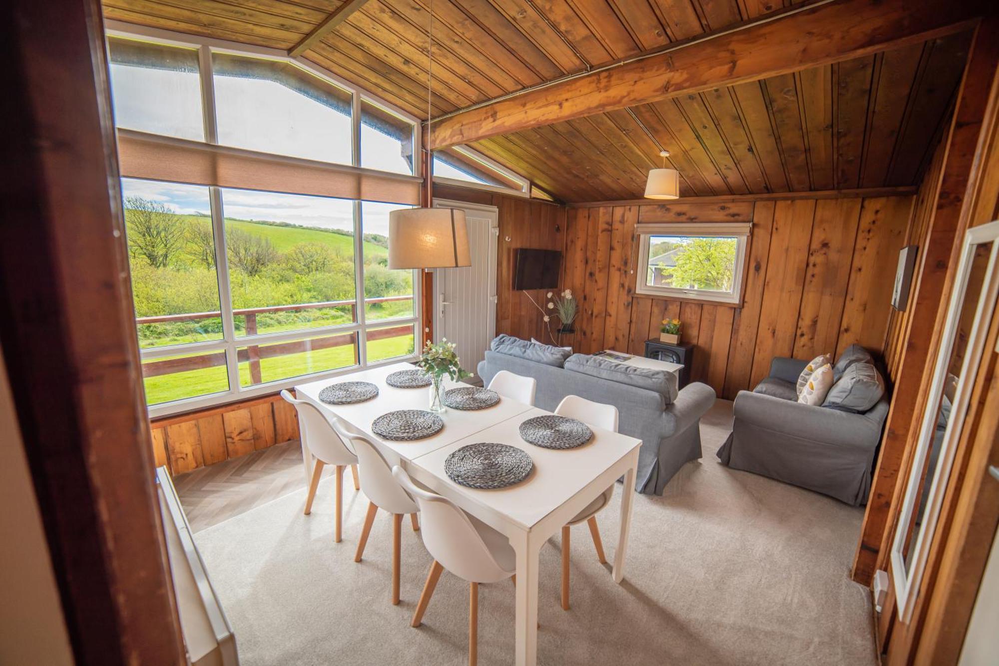 ברואד הייבן Timber Hill Self Catering Cedar Lodges מראה חיצוני תמונה